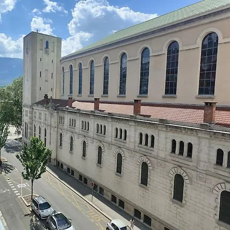 La Clara - Proche Gare & Lit Double Appartement Grenoble